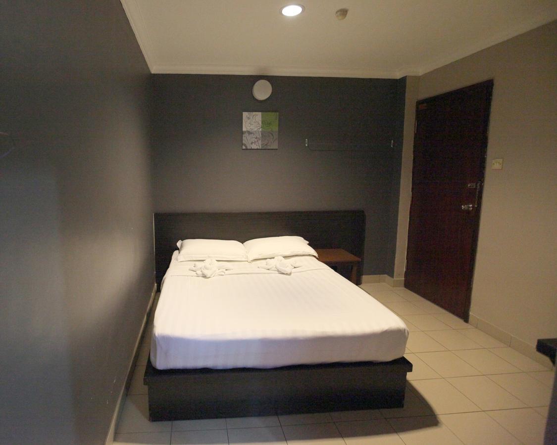Mandarin Hotel קוצ'ינג מראה חיצוני תמונה
